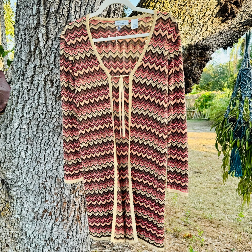 Vtg. Laura Ashley Petite-70% Silk zigzag brown+pink longline cardigan.Size MP